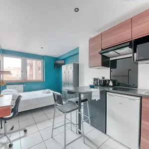 https://apt-latelier-gerland.hotels-rhonealpes.com