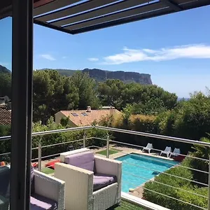 https://villa-w.fr-provencehotel.com
